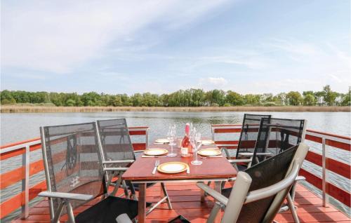 Demmin Boat Rental | Hafen Loitz