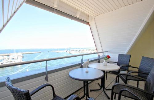 Wiek Apartment | hafennahe Ferienwohnung mit Balkon und Meerblick - Hafenhäuser Wiek Wohnung 05