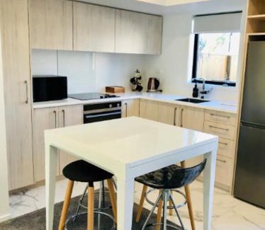 Riccarton Apartment | Hagley Townhouse