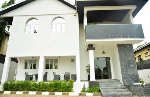 Maitama Apartment | Hague Continental Hotel Maitama Abuja