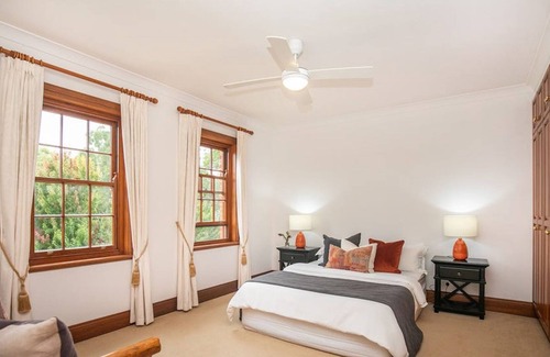 Hahndorf House | Hahndorf Luxury Retreat - 4 Bedroom House