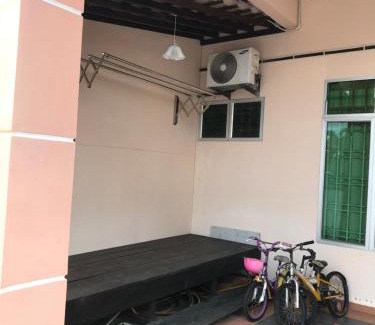 Muar House | Hajjah Homestay Muar