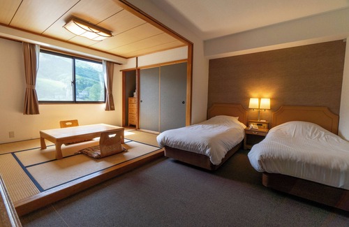 Happo Bed & Breakfast | Hakuba Panorama Hotel