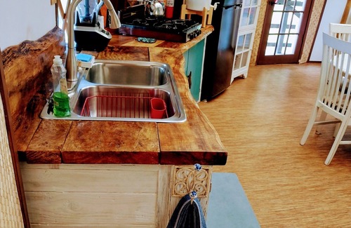 Papaikou House | Hale'ohe (Bamboo House) Yurt on a small family farm