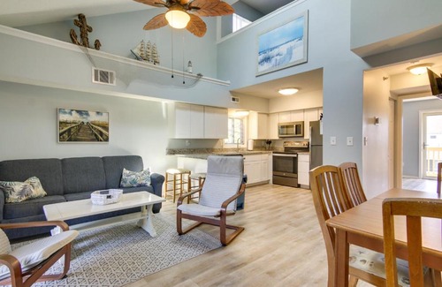 Caine Woods Apartment | half Mi to Maryland Beach Family Condo with Balcony