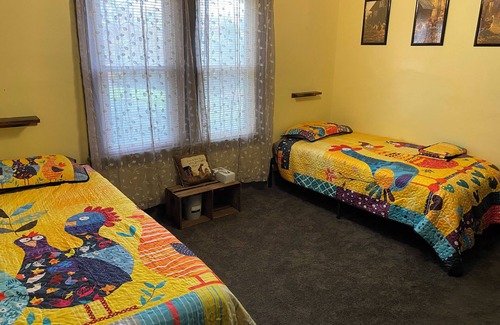 Natrona Bed & Breakfast | Half whit farm & BBn10 miles from the US open in Oakmont Pa