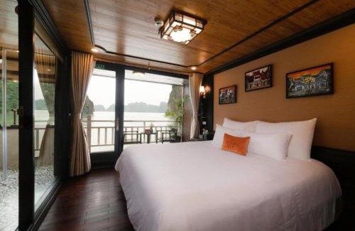 Bai Chay Boat Rental | Halong Victory Boutique Cruise