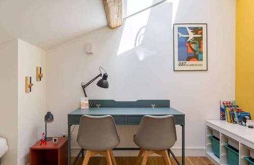 Boucle - Gros Caillou Apartment | Hamac Suites - Suite Herbouville - Quai du Rhône