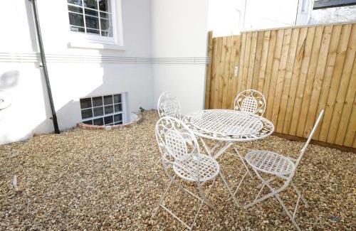 Ryde Apartment | Hamilton's Studio