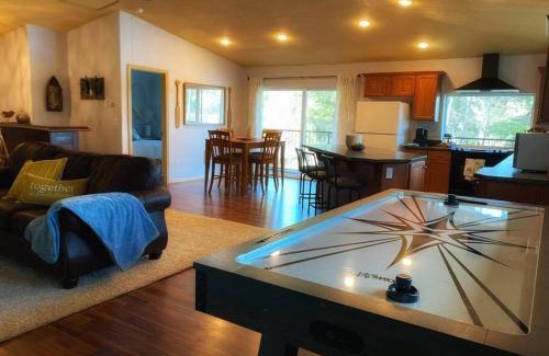 Shelton Apartment | Hammersley Inlet- Oyster beach apt, Relaxing Views