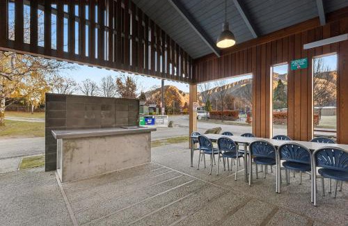 Arrowtown Resort | Hampshire Holiday Parks - Arrowtown