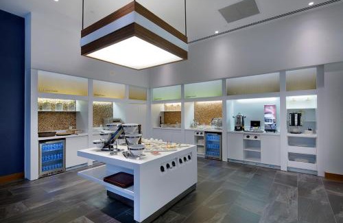 Izmit Hotel | Hampton By Hilton Kocaeli Symbol