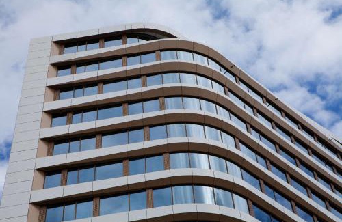 Berg am Laim Hotel | Hampton By Hilton Munich City Center East