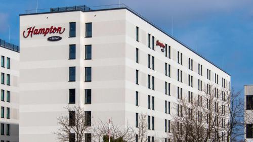 Schwabing-Freimann Hotel | Hampton By Hilton Munich City North