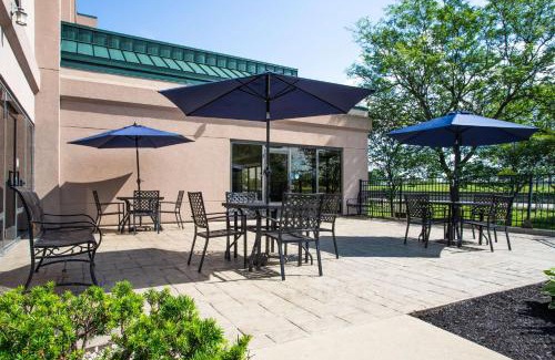 West Seneca Hotel | Hampton Inn Buffalo-South/I-90
