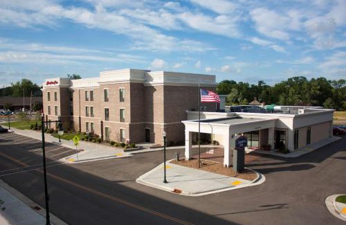 Burlington Hotel | Hampton Inn - Burlington
