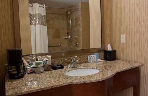 Burlington Hotel | Hampton Inn Burlington