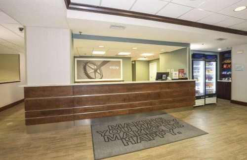 Willowville Hotel | Hampton Inn Cincinnati Eastgate