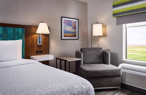 Colby Hotel | Hampton Inn Colby