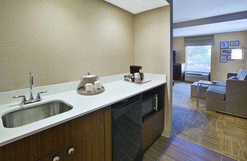 Commerce Township Hotel | Hampton Inn Commerce Novi