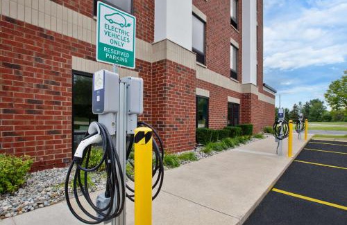 Shelby Township Hotel | Hampton Inn Detroit - Shelby Township