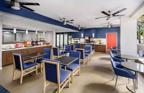 Oakland Park Hotel | Hampton Inn Ft. Lauderdale-Cypress Creek
