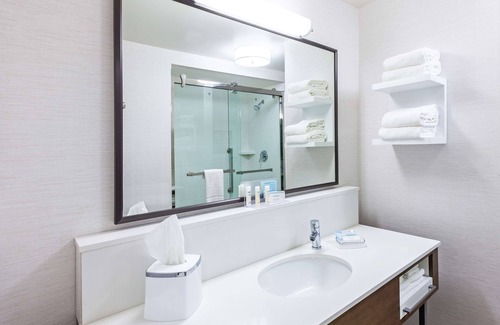 New Century Hotel | Hampton Inn Gardner Conference Center