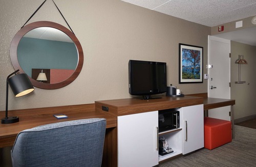 Hanover Hotel | Hampton Inn Hanover