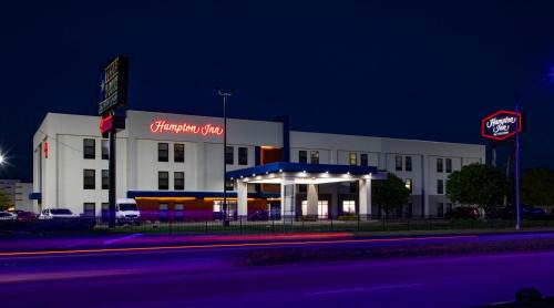 Hutchinson Hotel | Hampton Inn Hutchinson