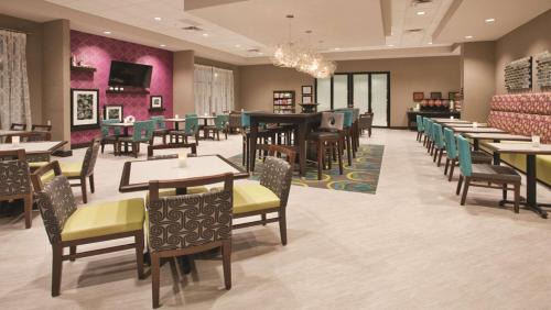 Kearney Hotel | Hampton Inn Kearney