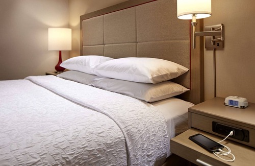 Harbor Hotel | Hampton Inn Long Beach Airport