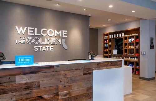 Needles Hotel | Hampton Inn Needles