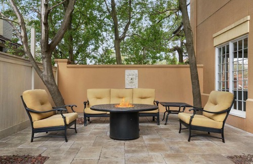 Touro Hotel | Hampton Inn New Orleans/St.Charles Ave