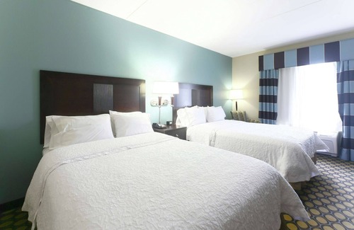 North Brunswick Hotel | Hampton Inn North Brunswick/New Brunswick