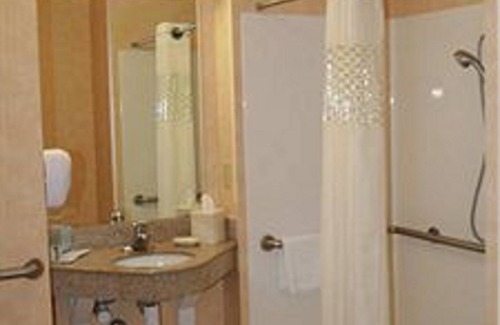 Pine Grove Hotel | Hampton Inn Pine Grove