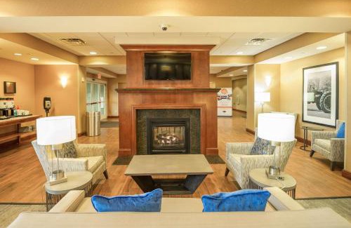 Presque Isle Hotel | Hampton Inn Presque Isle