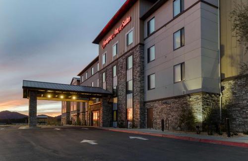 Agua Dulce Hotel | Hampton Inn & Suites Porter Ranch Los Angeles