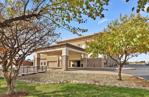 Collinsville Hotel | Hampton Inn St. Louis/Collinsville
