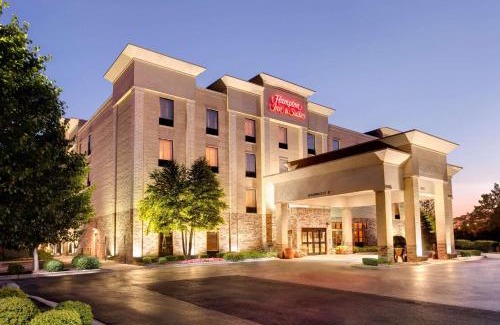 Addison Hotel | Hampton Inn & Suites Addison