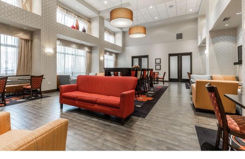 South Lethbridge Hotel | Hampton Inn & Suites by Hilton Lethbridge