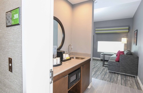 West Chester Hotel | Hampton Inn & Suites Cincinnati Liberty Township