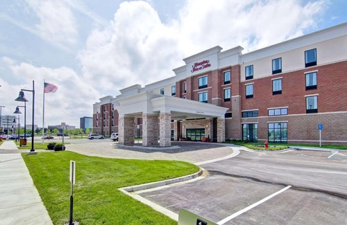 Troy Hotel | Hampton Inn & Suites Detroit/Troy