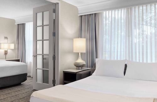 Downers Grove Hotel | Hampton Inn & Suites Downers Grove Chicago