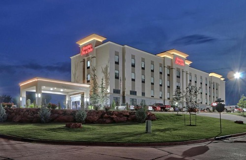 Guthrie Hotel | Hampton Inn & Suites Guthrie, OK