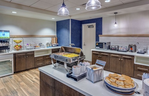 Kittery Hotel | Hampton Inn & Suites Kittery-Portsmouth