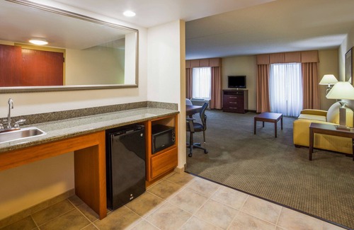 Lino Lakes Hotel | Hampton Inn & Suites Lino Lakes