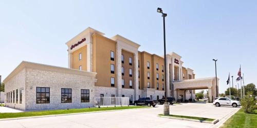 Liberal Hotel | Hampton Inn & Suites Liberal