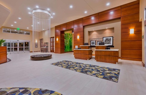 Owensboro Hotel | Hampton Inn & Suites Owensboro Downtown Waterfront