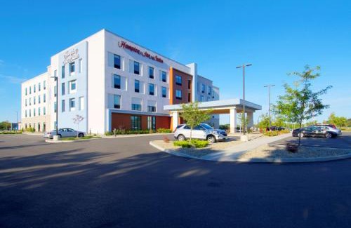 Nasons Corner Hotel | Hampton Inn & Suites Portland West