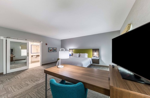 Lusta Hotel | Hampton Inn & Suites Pryor